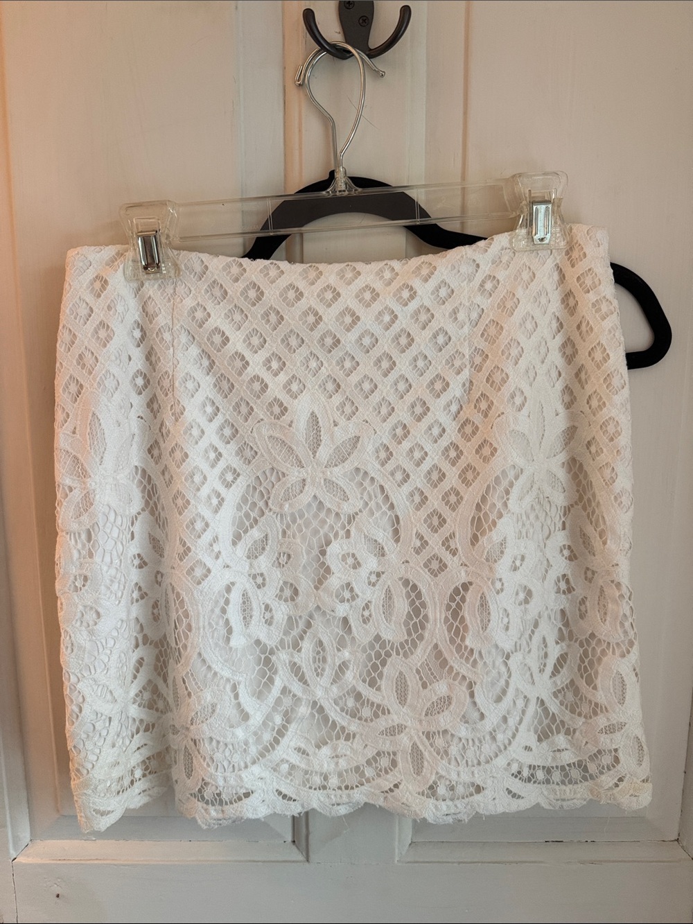 Free People White Crochet Lace Mini Skirt with Floral Motif - Picture 3 of 5